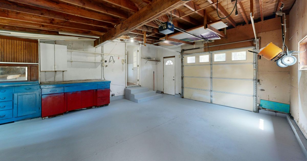 Things to Know Before Buying a Ready-to-Assemble Steel Garage Kit in Canada