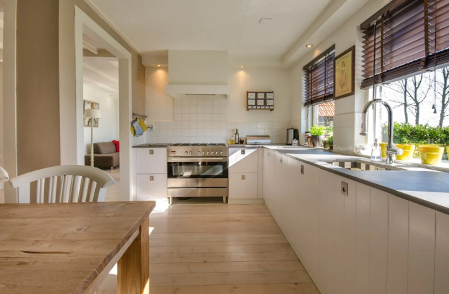 How to Refresh a Tired Kitchen