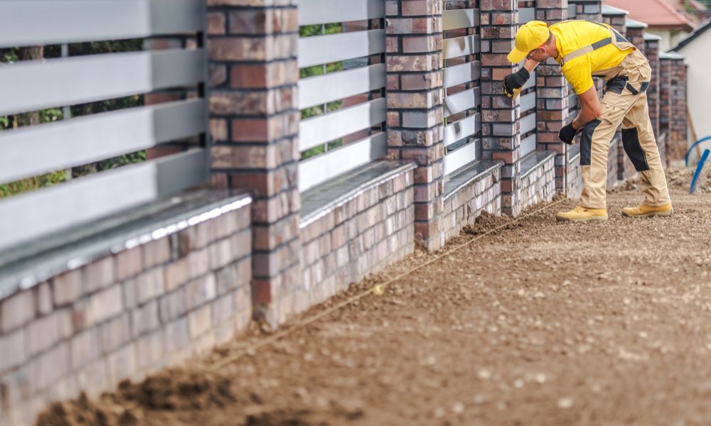 Residential Fencing and Outdoor Construction Solutions
