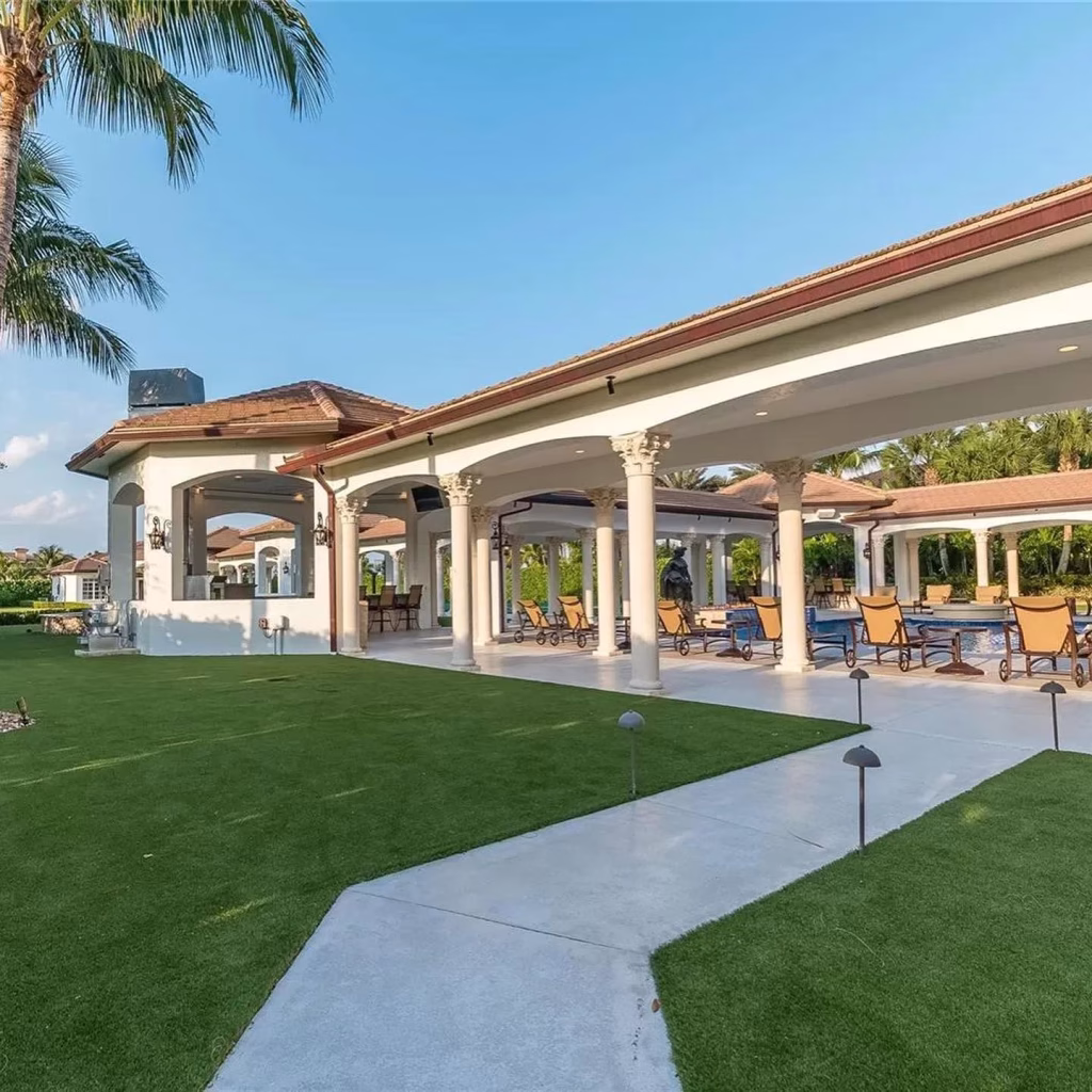 Tyreek Hill Mansion back view