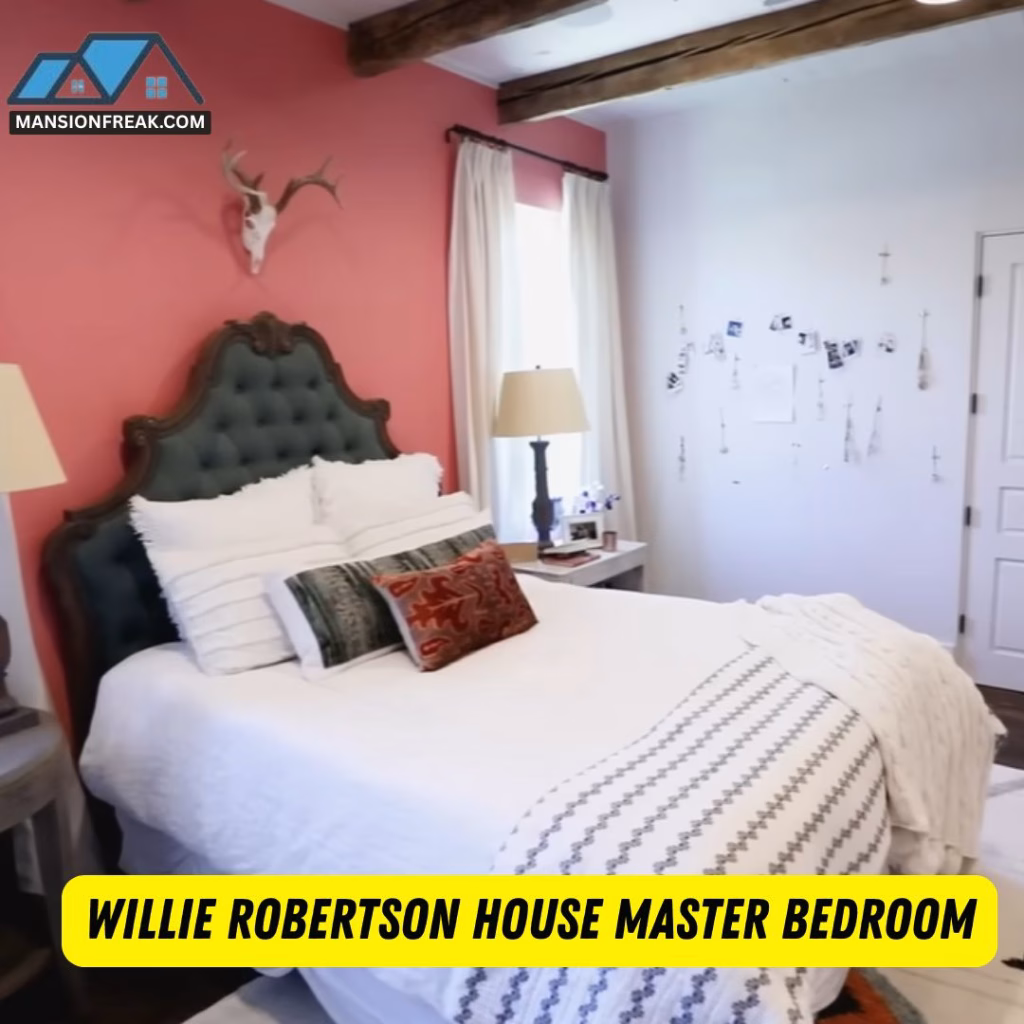 Willie Robertson’s House Master Bedroom
