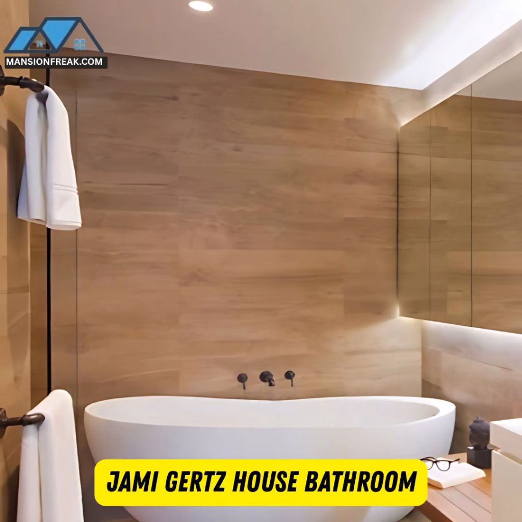 Jami Gertz House: Multimillion-Dollar French-Style Mansion of an Actress 5 Jami Gertz House Bathroom