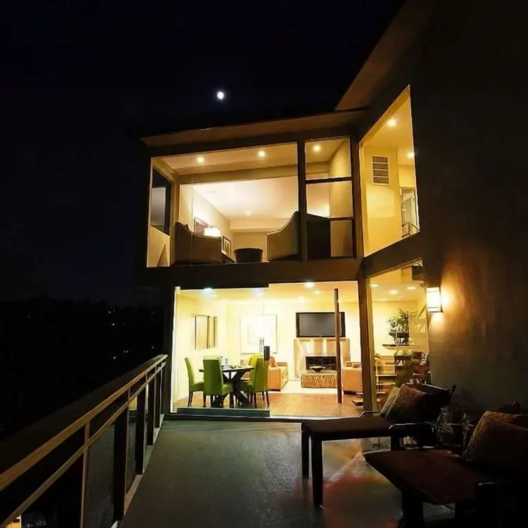 Outdoor Decks — Hollywood Hills at Its Best