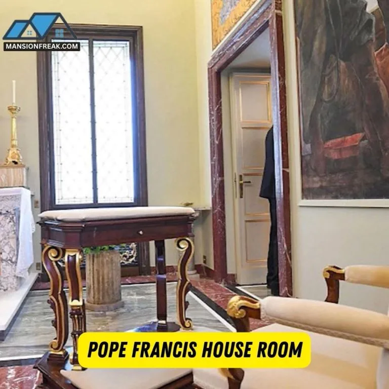Pope Francis House room